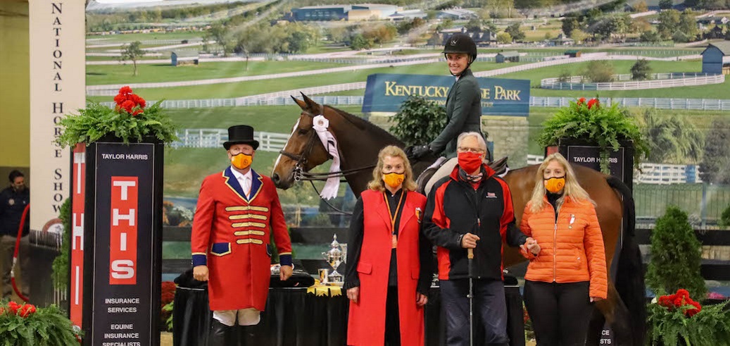 Feature web Ringmaster Adam Khensley-Jennifer Burger president of the National Horse Show_ Michael Taylor- Taylor Harris Insurance Services_Wendy Janesky-chair of the NHS ladies committee).Madison Myro and Balito 4th place, NHS 2020 copy
