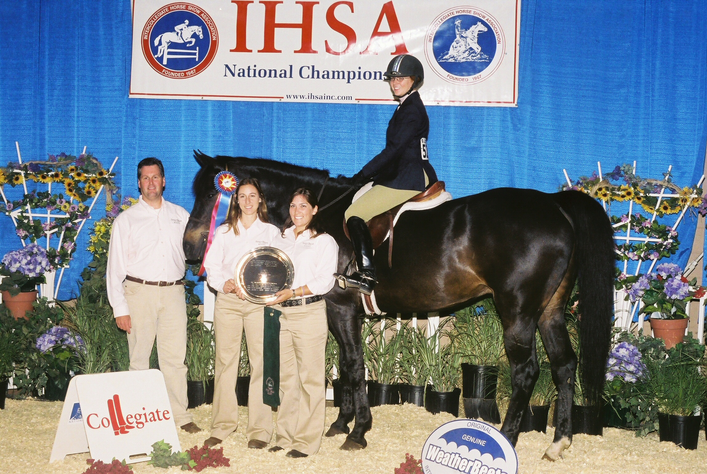 06 IHSA Nationals -Harrisburg_Conyers head coach of Sweet Briar College_ assistant coach Angela MacFawn-now the head coach of the University of SC- IHSA team_assistant coach Krista Steinmetz and Jodie Weber- Sweet Briar - champ open OF