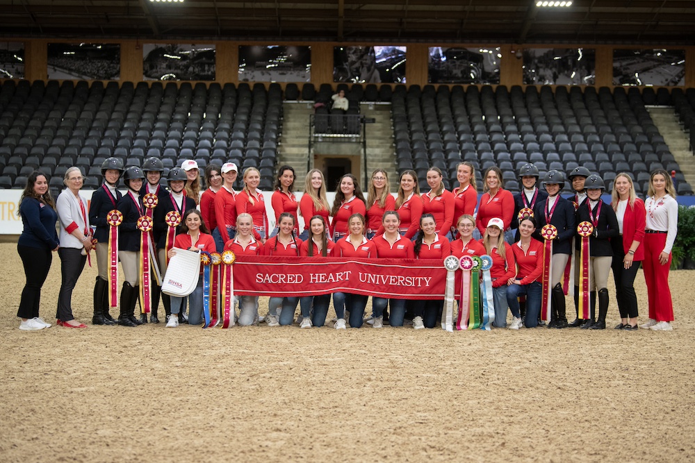 MaddyFalkowitz_IHSANationals2024_HuntSeatTeamAwards-Sacred Heart University