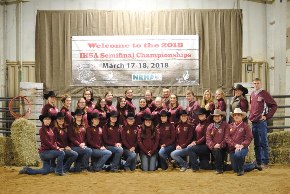 The Black Hawk College Western Team at the 2018 Western Semi-Final Championships. Photo courtesy of Black Hawk College Equestrian