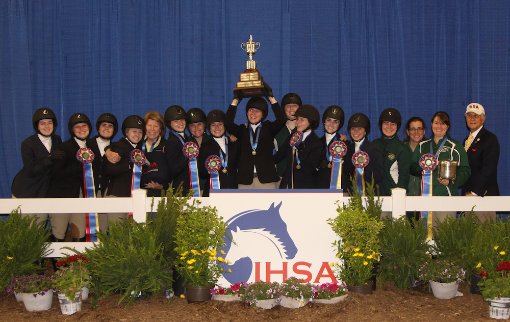 1000 W 2018 IHSA COLLEGIATE CUP CHAMPIONS_Skidmore College-PHOTOBY-alcookphoto.com copy